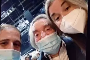 A los 95 aos, Carlitos Bal finalmente fue vacunado contra el coronavirus