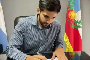 Tiago Puente pidi� una audiencia a Ra�l Jalil para hablar sobre la vacunaci�n