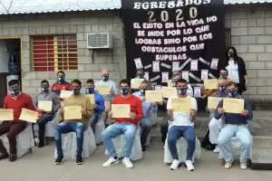 Egresados en la Unidad Penal de varones