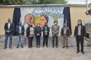 Hoy a la democracia la abrazamos de manera definitiva