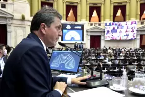 Massa les advirti a los gobernadores que debern rehacer o recortar sus propios proyectos