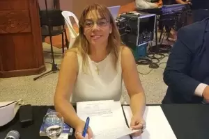 Segura acus a Acosta de ser egosta y anteponer sus intereses personales