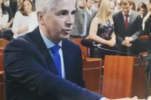 El diputado Lobo Vergara dijo que Cambiemos se endeud para pagar la deuda anterior