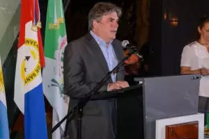 Polmica en Santa Fe por la "vacunacin VIP": hablan de un error administrativo, pero el ministro present la renuncia