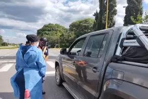 Salud ahora pide a los que viajaron el fin de semana que se anoten para ser testeados