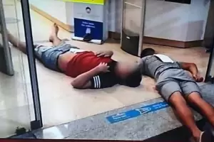 Un gendarme se resisti a un asalto y abati a un ladrn e hiri a otro