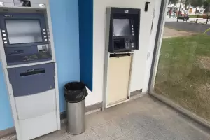 Reclamo por los cajeros de la plaza de San Isidro: Llevan ms de un mes sin funcionar