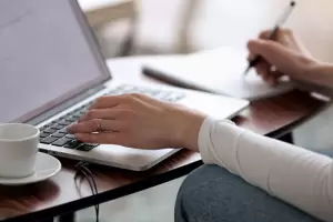 Cules son las plataformas ms destacadas para ganar dinero fcilmente viendo videos online?