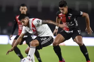 River le gan al lder Coln y se sigue en zona de clasificacin