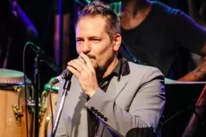 Muri� por coronavirus el excantante de Sabrosas Zarig�ellas, Mat�as Conte