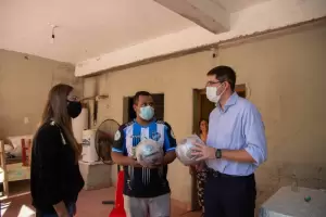 Rivera entreg equipamiento deportivo en Beln