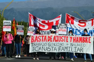 "Estamos reclamando por un aumento de los planes sociales y trabajo digno"