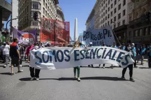 Los movimientos sociales pidieron 70 mil vacunas y el Gobierno los considerara esenciales