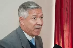 Jury a Flores: Declar el senador de Antofagasta de la Sierra y habl de un "trato" diferencial