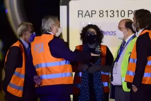 El Gobierno ultima detalles de un decreto para la llegada de las vacunas de Estados Unidos