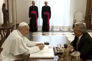 El Presidente acorta la gira europea, suma a Mart�n Guzm�n a la comitiva y visitar� al Papa