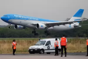Parti un nuevo vuelo de Aerolneas Argentinas para buscar ms vacunas a Rusia