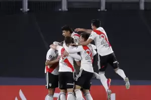 River recibe a Argentinos Juniors por los octavos de la Libertadores: horario, TV y formaciones