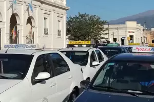 Piden aumentar un 25% la tarifa de taxis y remises en la Capital