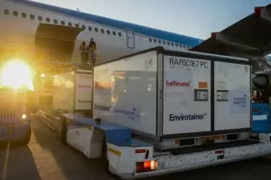 El Gobierno va por China y a la combinacin de dosis para vacunar al total de la poblacin