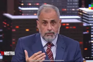 Rial anunci que levanta su programa TV Nostra: "Me dieron una Ferrari y la choqu"