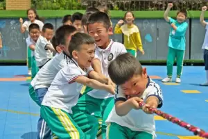 China autoriza tener tres hijos por familia frente al envejecimiento de la poblacin