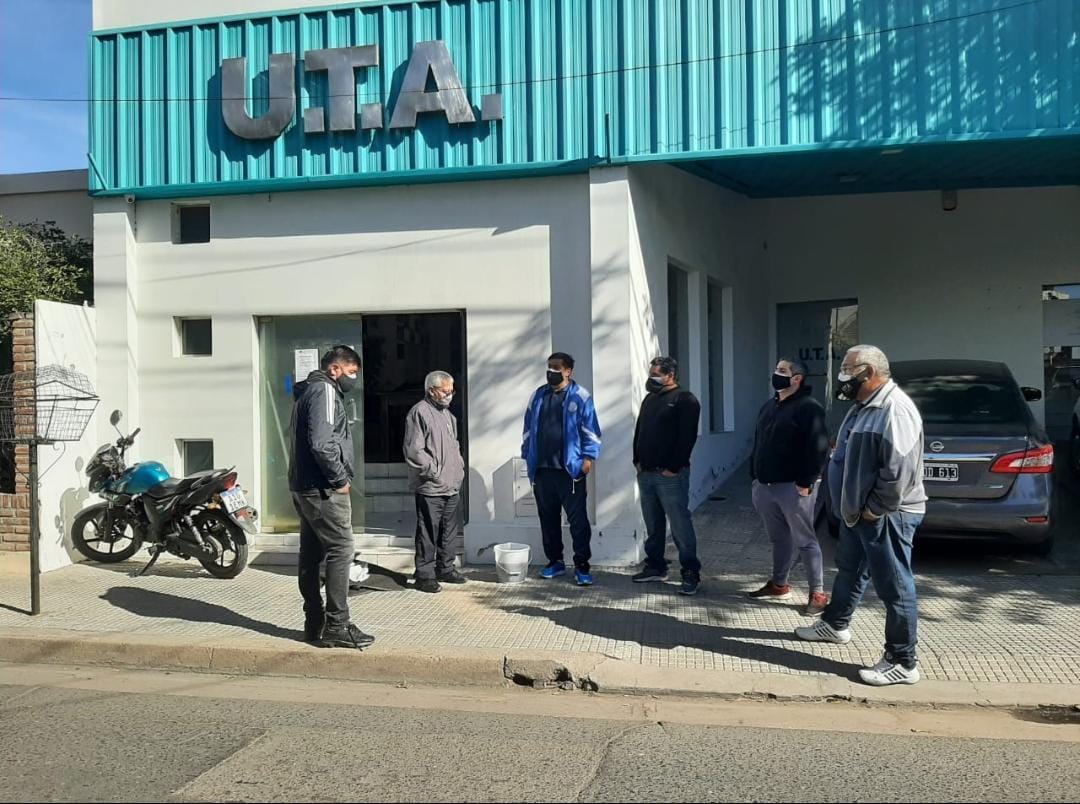UTA ratificó el paro por tiempo indeterminado y anunció "cortes en ...