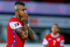Arturo Vidal dio positivo de coronavirus y no jugar contra Argentina