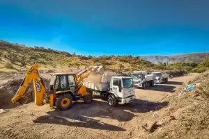 En medio de la pol�mica en Fray Mamerto Esqui�, hoy limpiaron el basural de Campanas del Rosario