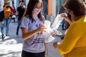 Salud aclara que los barbijos no se distribuyen a particulares