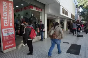 En agosto, las ventas minoristas cayeron un 2,1% interanual