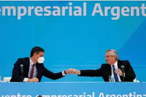 Fernndez polmico: Los brasileros salen de la selva, los mexicanos vienen de los indios y los argentinos, de los barcos