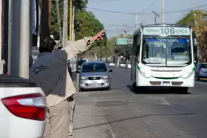 Otra vez, con ayuda de la Provincia, UTA levant el paro y el servicio ser normal