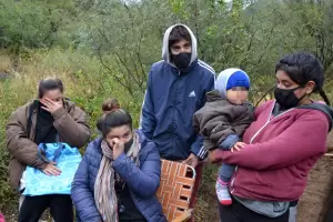 Desesperante: 10 familias viven a la intemperie en Fray Mamerto Esqui