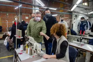 Jalil y el ministro lvarez visitaron las plantas de Macata y Dabra