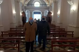 Niederle y Urbanc recorrieron la obra restaurada de la Parroquia de Piedra Blanca