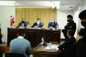 La mat por ser una mujer que supuestamente estaba embarazada y le estorbaba en su proyecto de vida