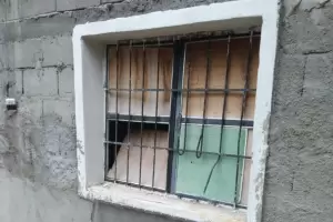 Violentaron una ventana y robaron en una casa en Las Pirquitas