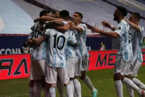 Argentina logr� su primer triunfo en la Copa Am�rica ante Uruguay