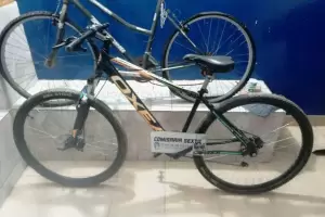 Aprehenden a un ladr�n tras robar una bicicleta de una vivienda