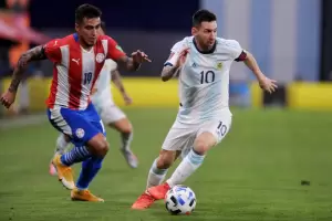 Argentina buscar� acercarse a los cuartos ante Paraguay: horario, TV y formaciones