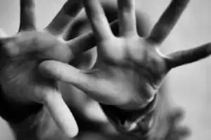 La polica salv a un depravado de ser linchado por vecinos en el San Antonio Sur