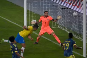 Brasil le gan� a Colombia en el final y tiene puntaje perfecto