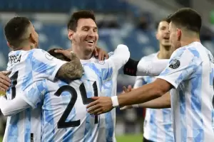 Argentina gole� a Bolivia, se clasific� primero y jugar� ante Ecuador en cuartos