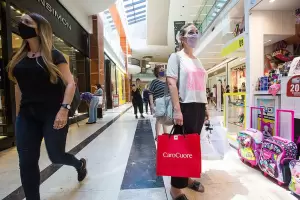 En Salta plantean que solo los vacunados contra el Covid-19 puedan ingresar a shoppings y bares