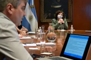 Nacin convoc a especialistas para analizar si se pueden combinar las vacunas contra el coronavirus