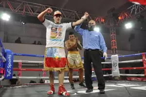 Pablo Corzo sum nuevamente un triunfo por la va del nocaut