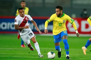 Brasil y Per� definen el primer finalista: hora, TV y formaciones