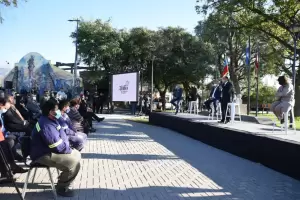Saadi inaugur las obras de la Plaza del Maestro