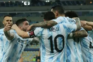 Argentina visita a Paraguay por las Eliminatorias: horario, TV y formaciones